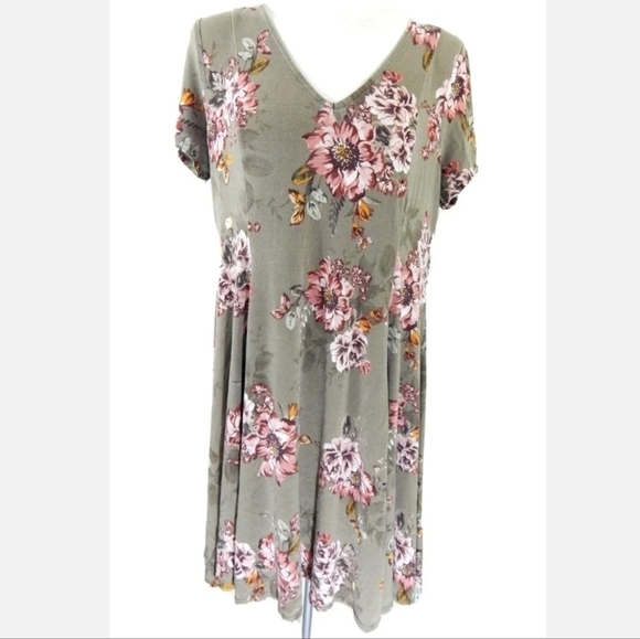 Torrid Green Floral Swing Dress - Picture 1 of 4